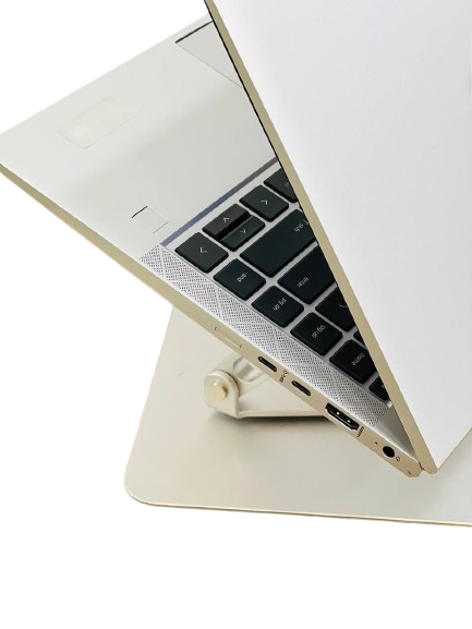 پورتهای کامل لپتاپ HP EliteBook 845 G7 شامل USB-C، HDMI و جک هدفون – مناسب برای اتصال آسان به تجهیزات جانبی