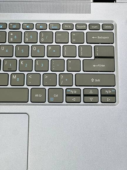 کیبورد ارگونومیک و نمایشگر 14.1 اینچی FHD لپتاپ Acer P414-51 – مناسب برای کارهای روزمره و تحلیلی