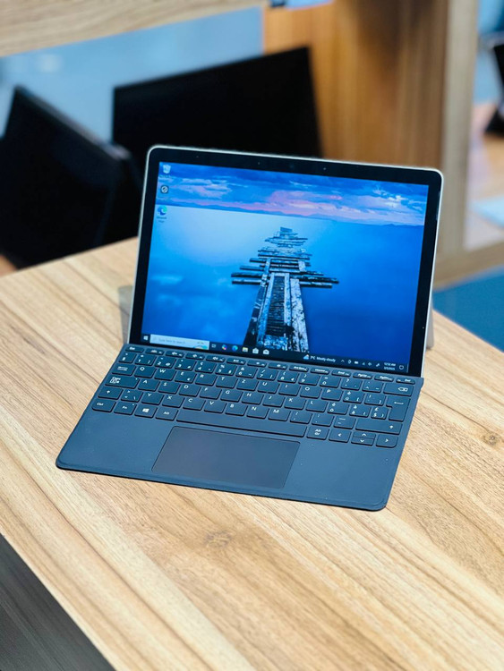 تبلت هیبریدی Microsoft Surface Go 2 با نمایشگر 1۰’۵ اینچی لمسی FHD و طراحی باریک و سبک