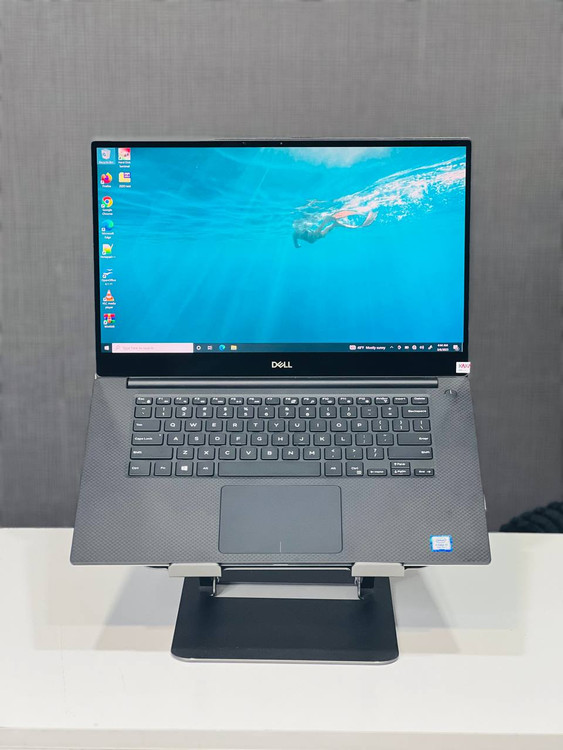 لپتاپ Dell Precision 5540 با طراحی باریک و نمایشگر لمسی 15.6 اینچی 4K، مناسب برای کارهای حرفهای و مهندسی