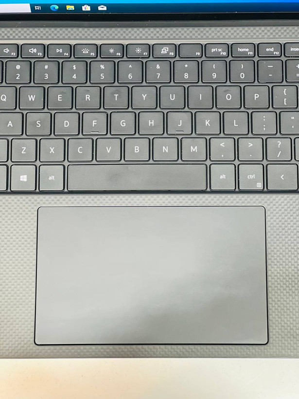 DELL PRECISION 5560 Keyboard View - Backlit, Full Layout