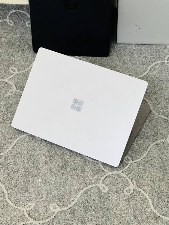 نمای پشت دستگاه