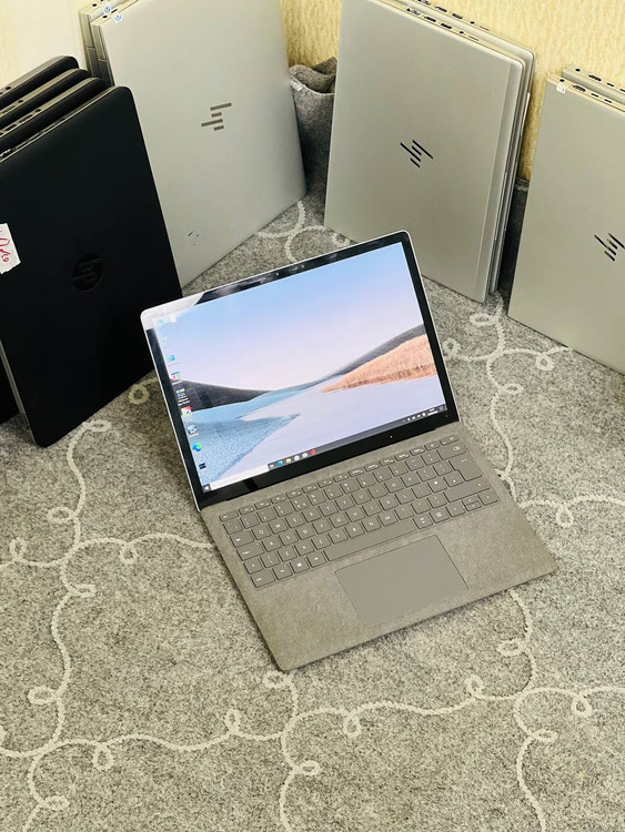 نمای جلوی دستگاه