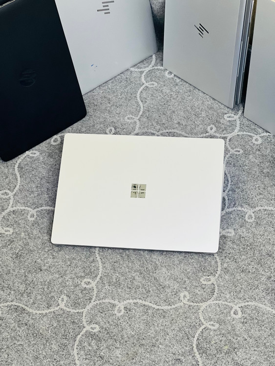 نمای پشت دستگاه