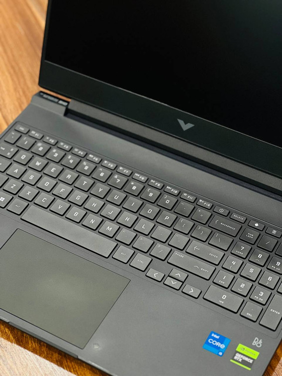 نمای کیبورد دستگاه