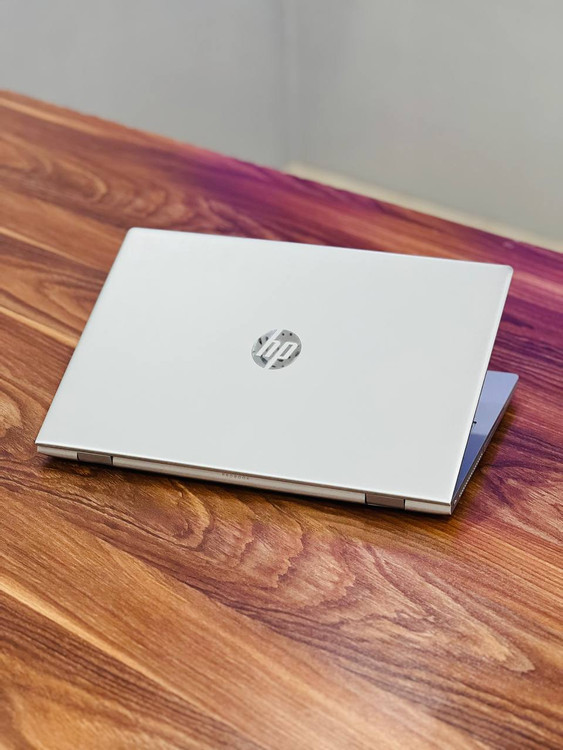 نمای پشت دستگاه