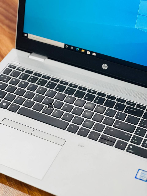 نمای کیبورد دستگاه