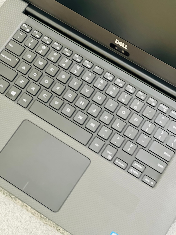 نمای کیبورد دستگاه