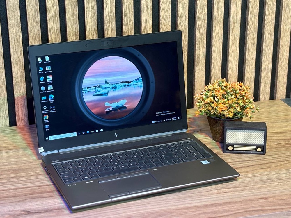 لپتاپ HP zbook 15 G6 xeon-E2286M 16gb ddr4 512gb ssd 4gb-T2000 15'6 inch FHD