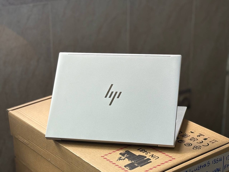 لپتاپ HP elite book 830 g11 ultra5-135U 32gb ddr4 512gb ssd inel+NPU 13'5 inch FHD+