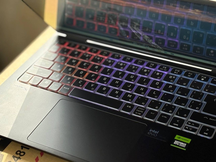 لپتاپ HP omen transcend 14 ultra9-185HS 32gb ddr5 1Tb ssd 8gb-rtx 4070 14'1 inch 2k