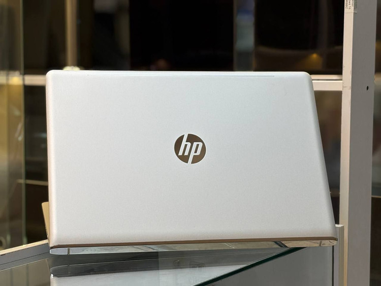 لپتاپ HP ENVY 17 i7-7500U 16gb ddr4 512gb ssd 2gb-Geforce MX 940 17'1 inch FHD touch