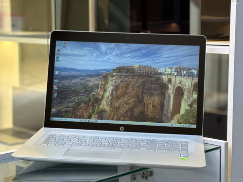 لپتاپ HP ENVY 17 i7-7500U 16gb ddr4 512gb ssd 2gb-Geforce MX 940 17'1 inch FHD touch