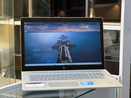 لپتاپ HP envy 17 i7-8550U 16gb ddr4 512gb ssd 2gb-Geforce MX 150 17'1 inch FHD touch