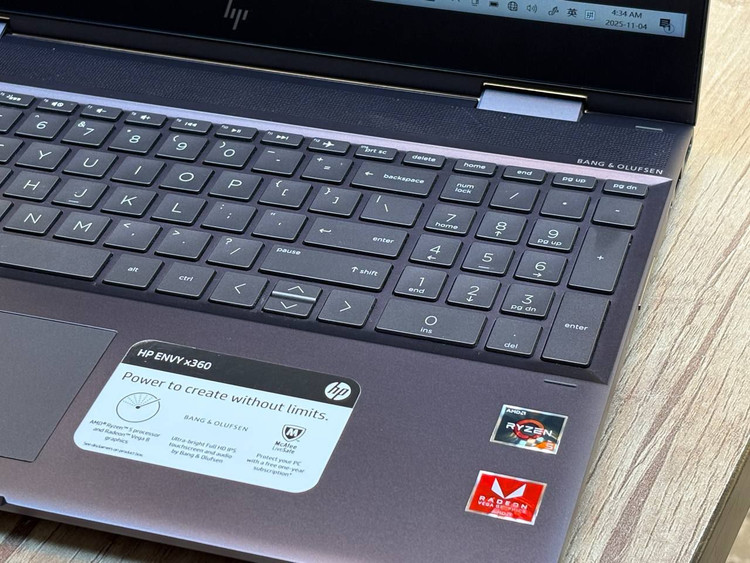 لپتاپ HP ENVY 15 ryzen5-2500U 8gb ddr4 256gb ssd 2gb-vega8 15'6 inch FHD touch x360