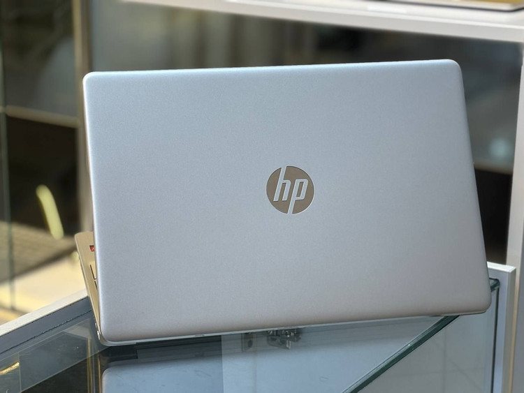 لپتاپ HP laptop15 AMD-3050V 4gb ddr4 128gb ssd AMD 512 15'6 inch HD