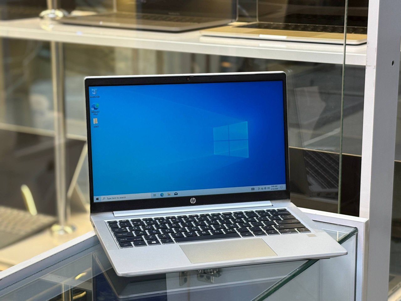 لپتاپ HP pro book 430 G8 i5-1135G7 8gb ddr4 256gb ssd intel iris xe 14'1 inch FHD