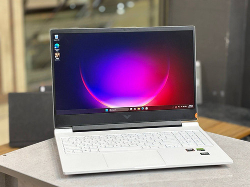 لپتاپ HP victus gaming 16 ryzen7-8845HS 16gb ddr4 1TB ssd 8gb-RTX4060 15'6 inch FHD 165Hz+RGB