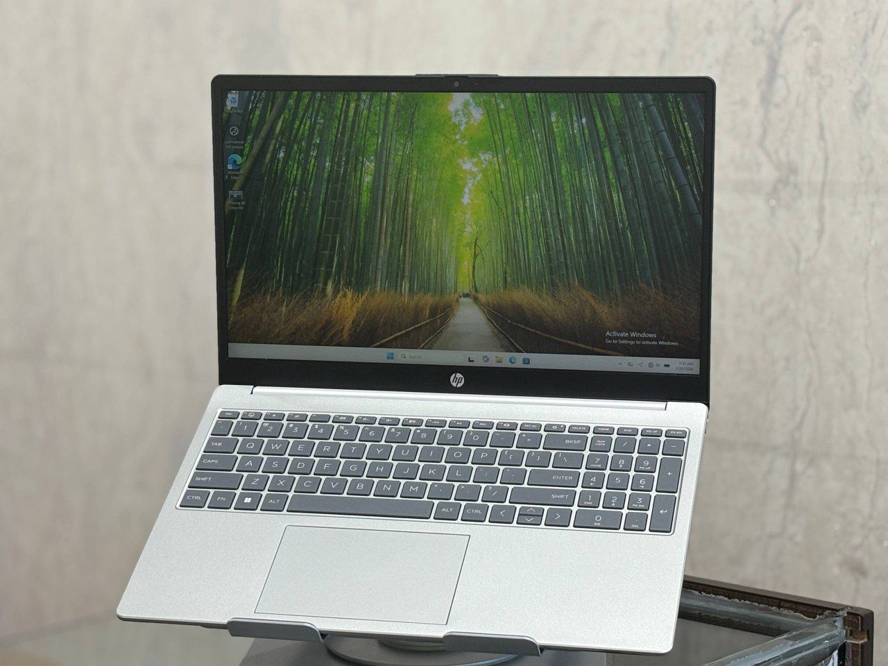 لپتاپ HP LAPTOP 15 ryzen7-7730U 16gb ddr5 512gb ssd AMD512 15'6 inch FHD white