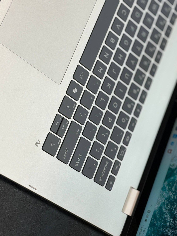 لپتاپ HP omni book flip 16 ULTRA7-256V 16gb ddr4 512gb ssd Intel+ NPU 16'1 inch FHD + touch
