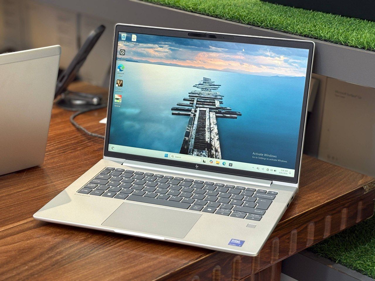 لپتاپ HP elite book 6G1 i 14 ultra7-255U 16gb ddr4 512gb ssd intel + NPU 14'1 inch FHD