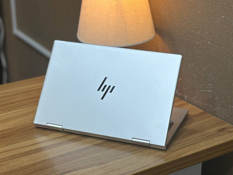 لپتاپ HP envy 14 i5-1335U 8gb ddr4 256gb ssd Intel iris xe 14'1 inch FHD touch x360