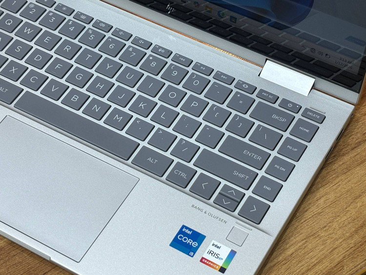 لپتاپ HP envy 14 i5-1335U 8gb ddr4 256gb ssd Intel iris xe 14'1 inch FHD touch x360
