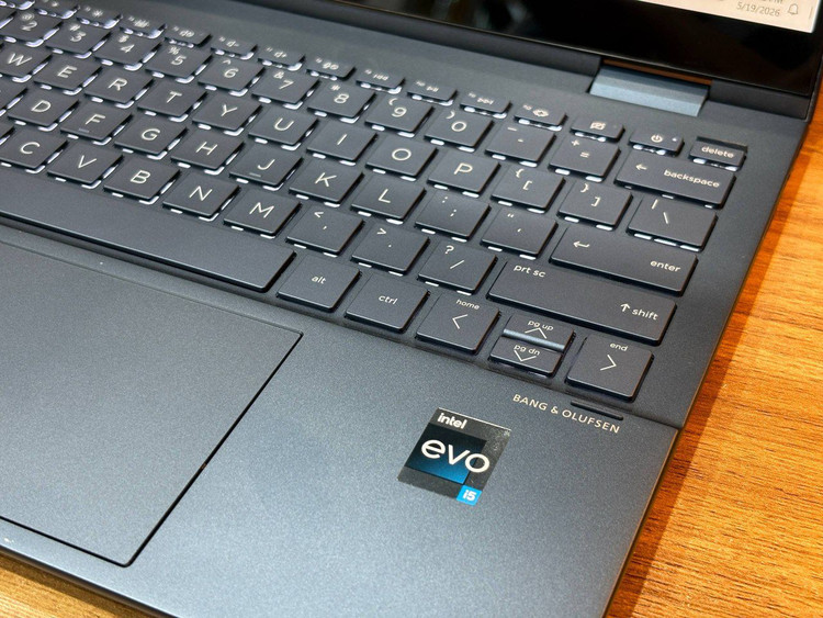 لپتاپ HP ENVY 13 i5-1230U 8gb ddr4 512gb ssd Intel iris xe 13'5 inch FHD touch x360