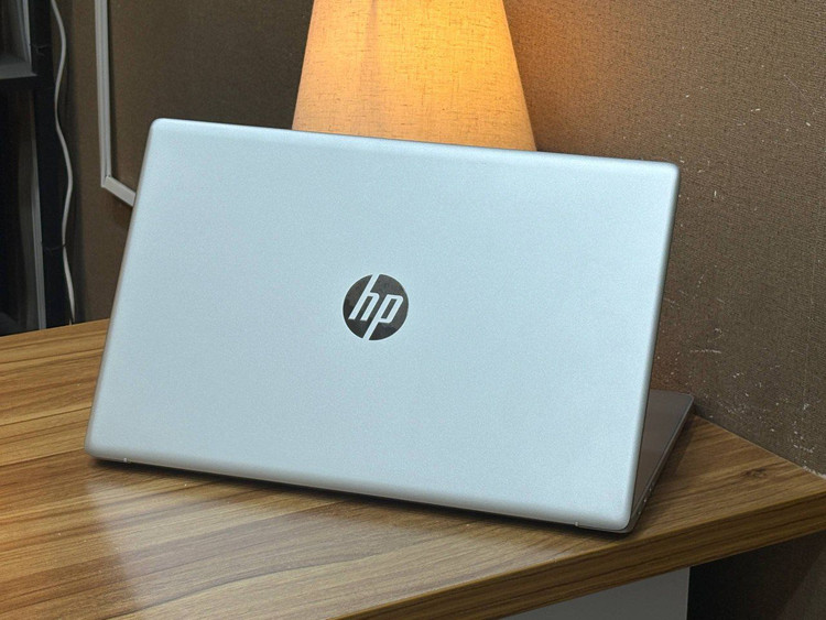 لپتاپ HP laptop 17 i7-1355U 16gb ddr4 512gb ssd Intel iris xe 17'1 inch HD touch