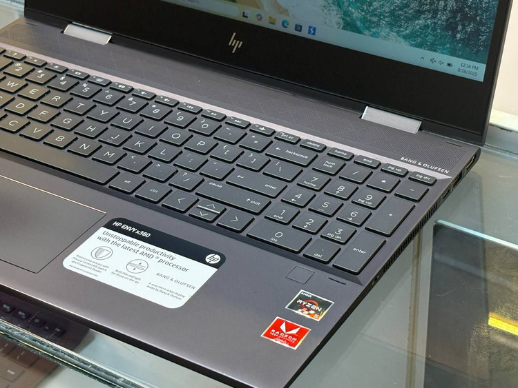 لپتاپ HP ENVY 15 RYZEN5-3500U 8gb ddr4 256gb ssd 2gb-vega8 15'6 inch FHD X360 TOUCH