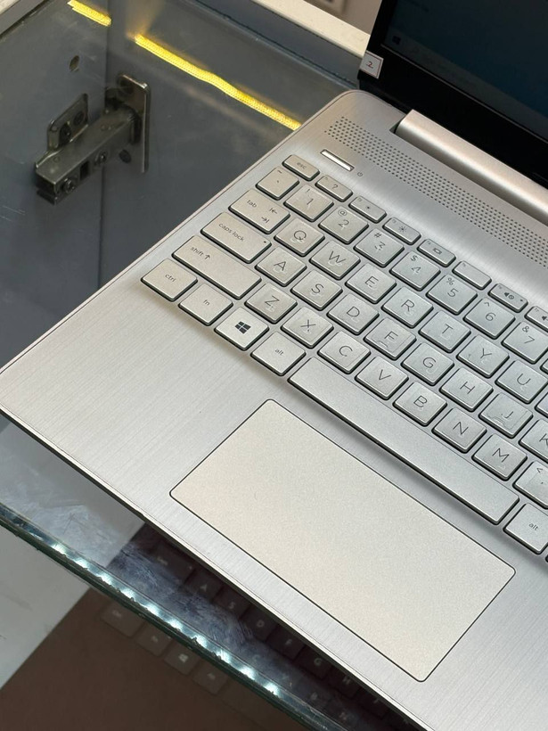 لپتاپ HP LAPTOP 15 I5-1035G1 12GB DDR4 256GB SSD Intel UHD 15'6 INCH FHD