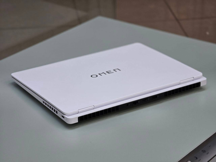 لپتاپ HP OMEN 16 MAX GAMING ULTRA9-275HX 16GB DDR5 1TB SSD 16GB-RTX 5080 16'1 INCH 2K ULTRA SMOOTH 240Hz
