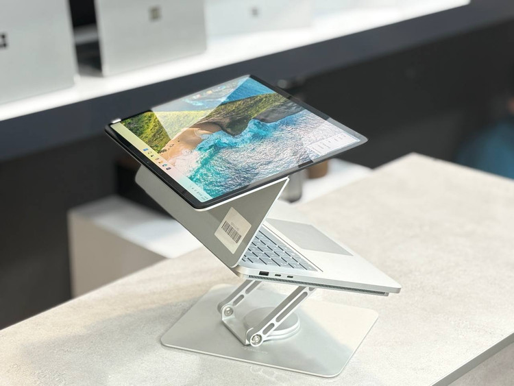 کیبورد و تاچپد حرفهای Microsoft Surface Laptop Studio 2