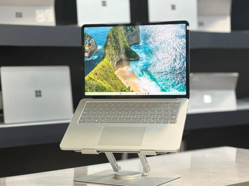 لپ تاپ Microsoft Surface Laptop Studio 2 مناسب طراحی سهبعدی، رندرینگ، تدوین و برنامهنویسی
