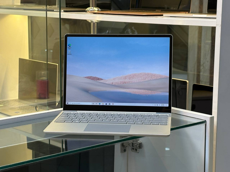 لپ تاپ استوک Microsoft Surface Laptop Go 1 با رم 8 گیگ و حافظه 256 گیگ SSD مناسب استفاده روزمره و کاری