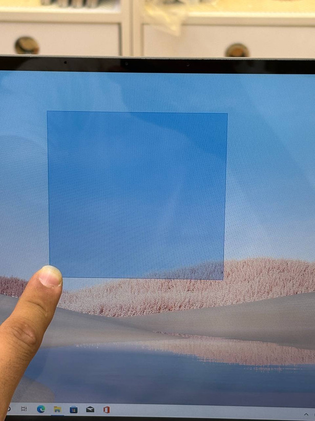 نمایشگر لمسی Full HD+ لپ تاپ Surface Laptop Go 1