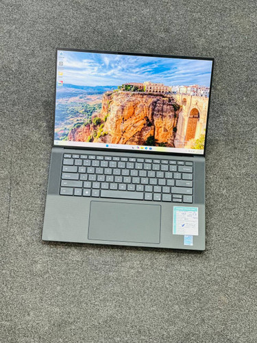 لپ تاپ Dell Precision 5570 مناسب مهندسی، معماری و برنامه نویسی