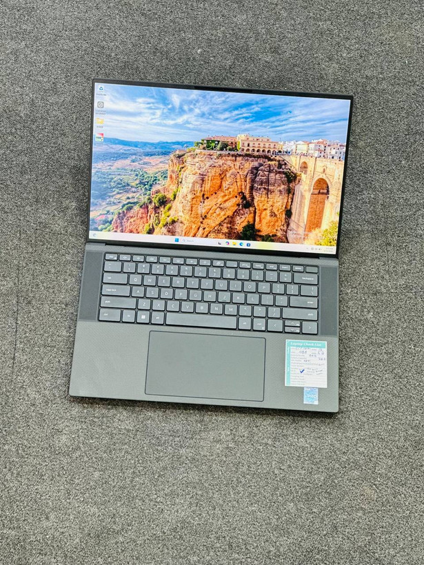 لپ تاپ Dell Precision 5570 مناسب مهندسی، معماری و برنامه نویسی
