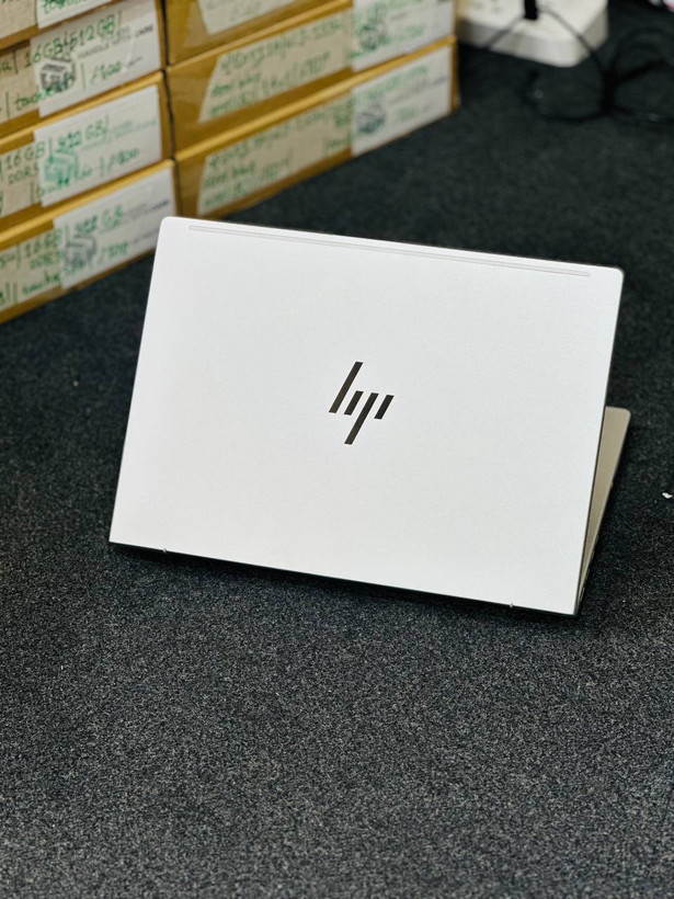طراحی بدنه HP EliteBook 630 G11