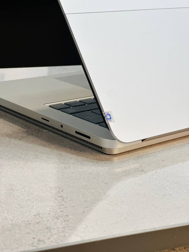 درگاههای لپ تاپ Surface Laptop Studio 2