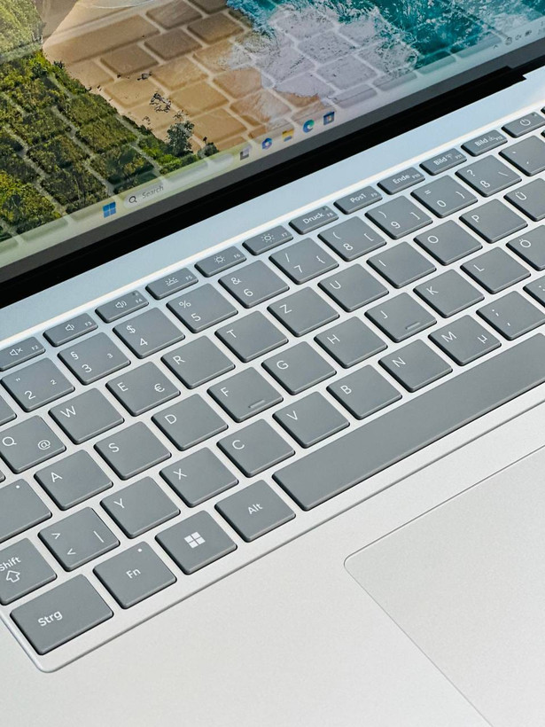 کیبورد و تاچ پد Surface Laptop Studio 2
