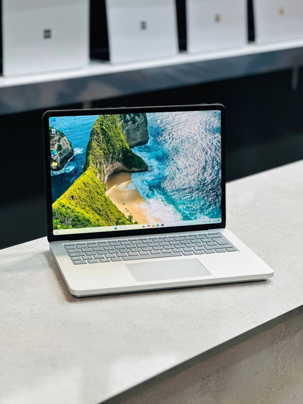 لپ تاپ Microsoft Surface Laptop Studio 2 با رم 64 گیگابایت