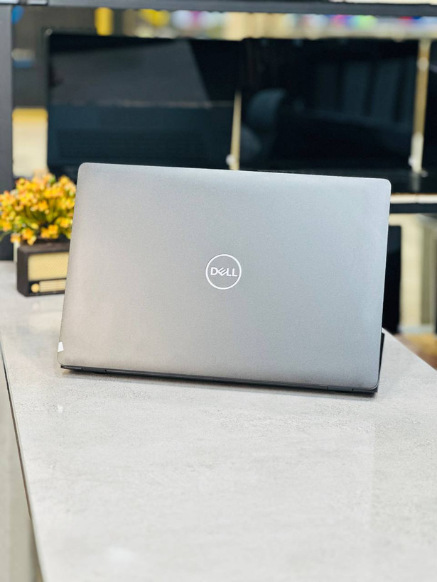 بدنه لپ تاپ Dell Precision 3541 گرید A+++