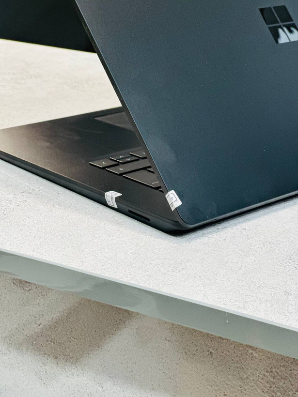پورت های Microsoft Surface Laptop 5