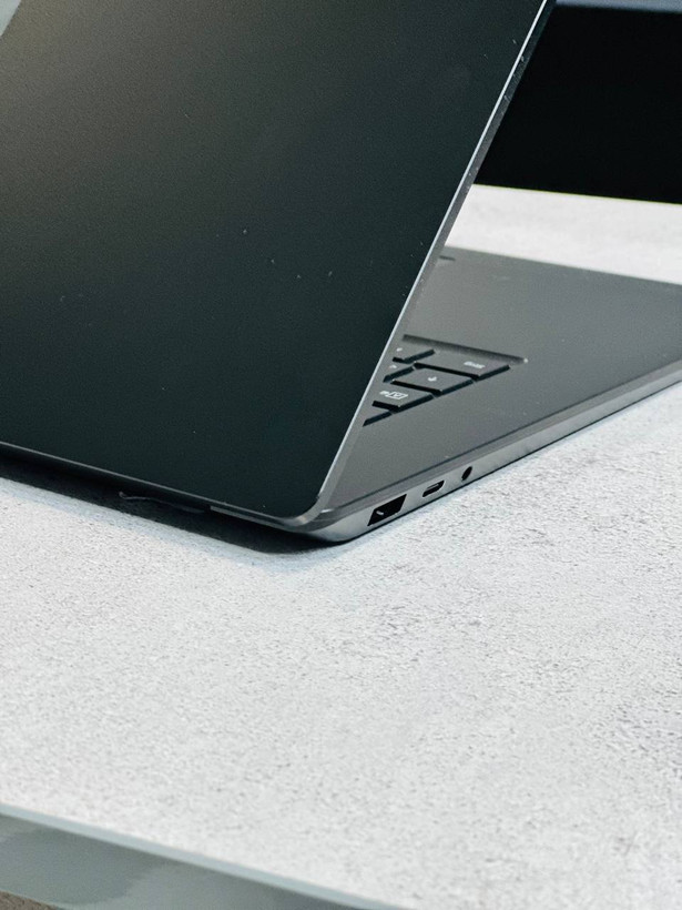 پورت های Microsoft Surface Laptop 5