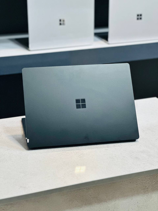 لپتاپ Microsoft Surface Laptop 3 با نمایشگر لمسی 3K، پردازنده Core i7 و طراحی سبک – مناسب کارهای مهندسی و طراحی