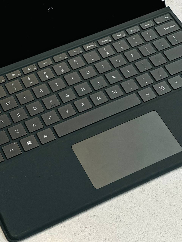 Surface Pro 8 استوک مشکی Grade A++
