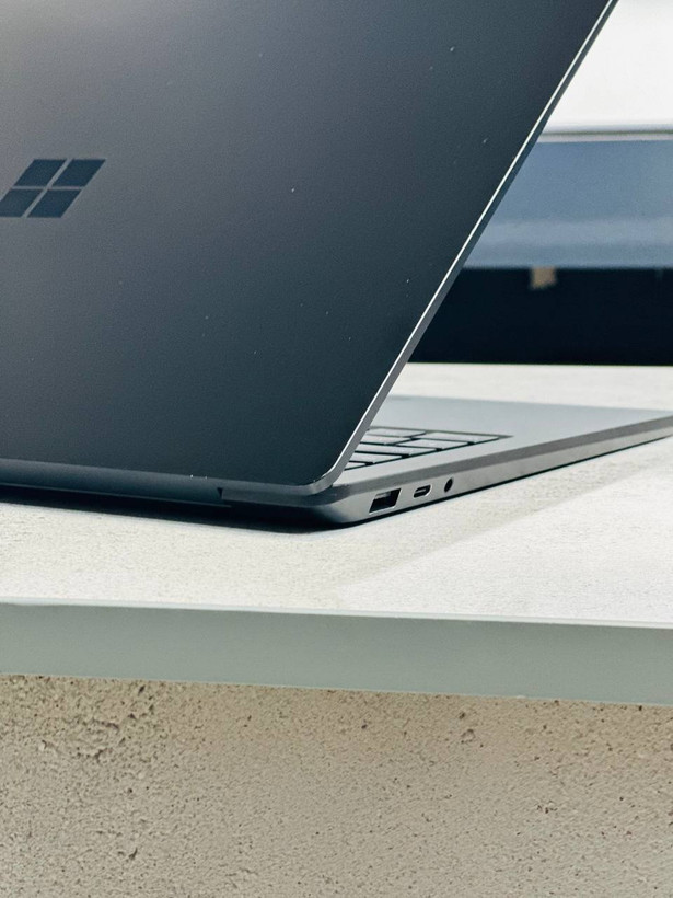 لپتاپ لمسی Microsoft Surface Laptop 3 i7 1065G7 16GB ddr4 256GB SSD 13.5 inch 2K Touch