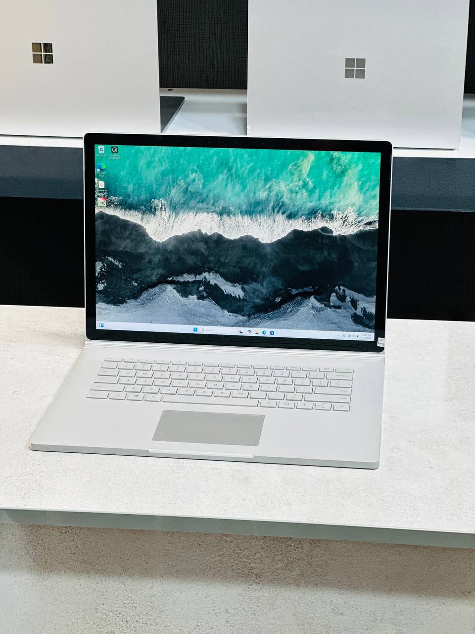 لپتاپ Microsoft surface book 3 i7-1065G7 32gbdr4 512gbssd 6gb-gtx 1660Ti 15'6 4K touch