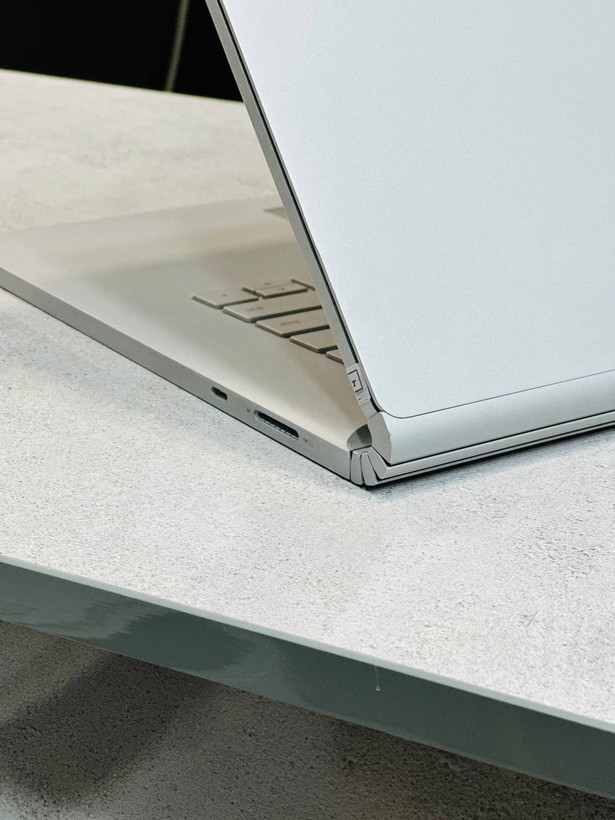 لپتاپ Microsoft surface book 3 i7-1065G7 32gbdr4 512gbssd 6gb-gtx 1660Ti 15'6 4K touch